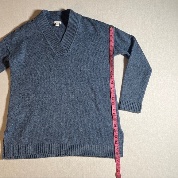 J Jill Cotton Blend Split V Neck Relaxed Fit Cornflower Blue Sweater, Size Small - Picture 2 of 7